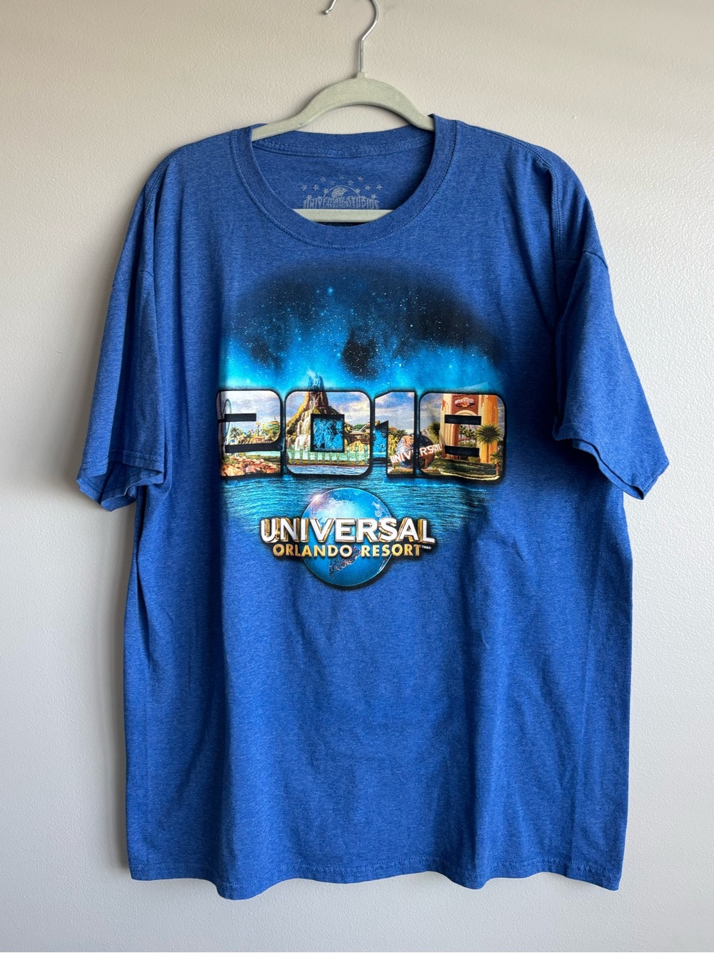 Blue Universal Studios Orlando Resort 2018 Collectible T-shirt Size XL